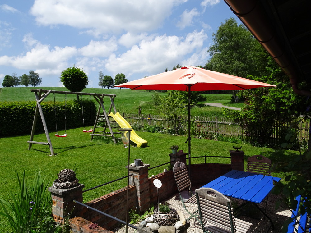 Sitz und Spielplatz.